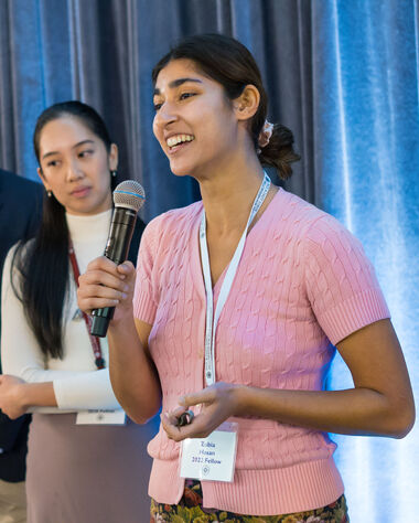 Fellows introduce themselves to one another at the 2022 Fall Conference in Long Island City, New York.