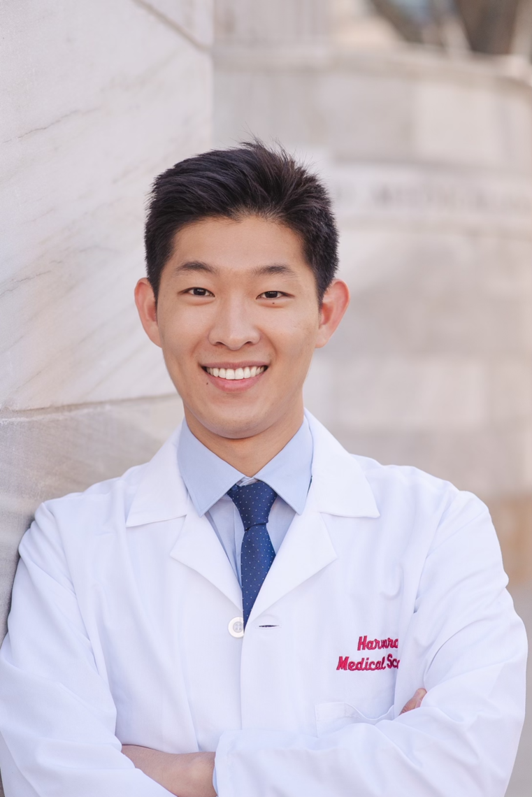 Charlie Changwon Lee White Coat Harvard Medical School 2023